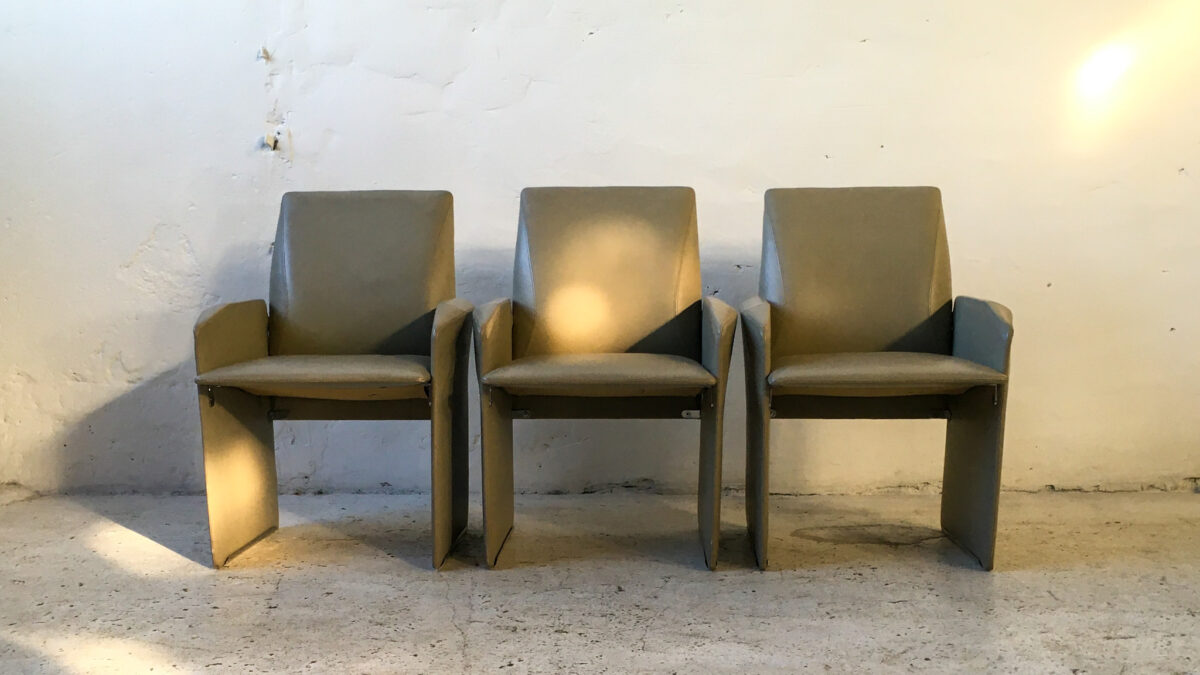 Saporiti włoskie fotele proj Giovanni Offredi